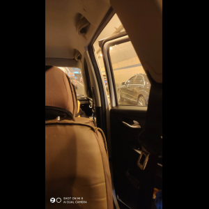 “为什么很多车没有后排中央头枕？能自己加装吗？”